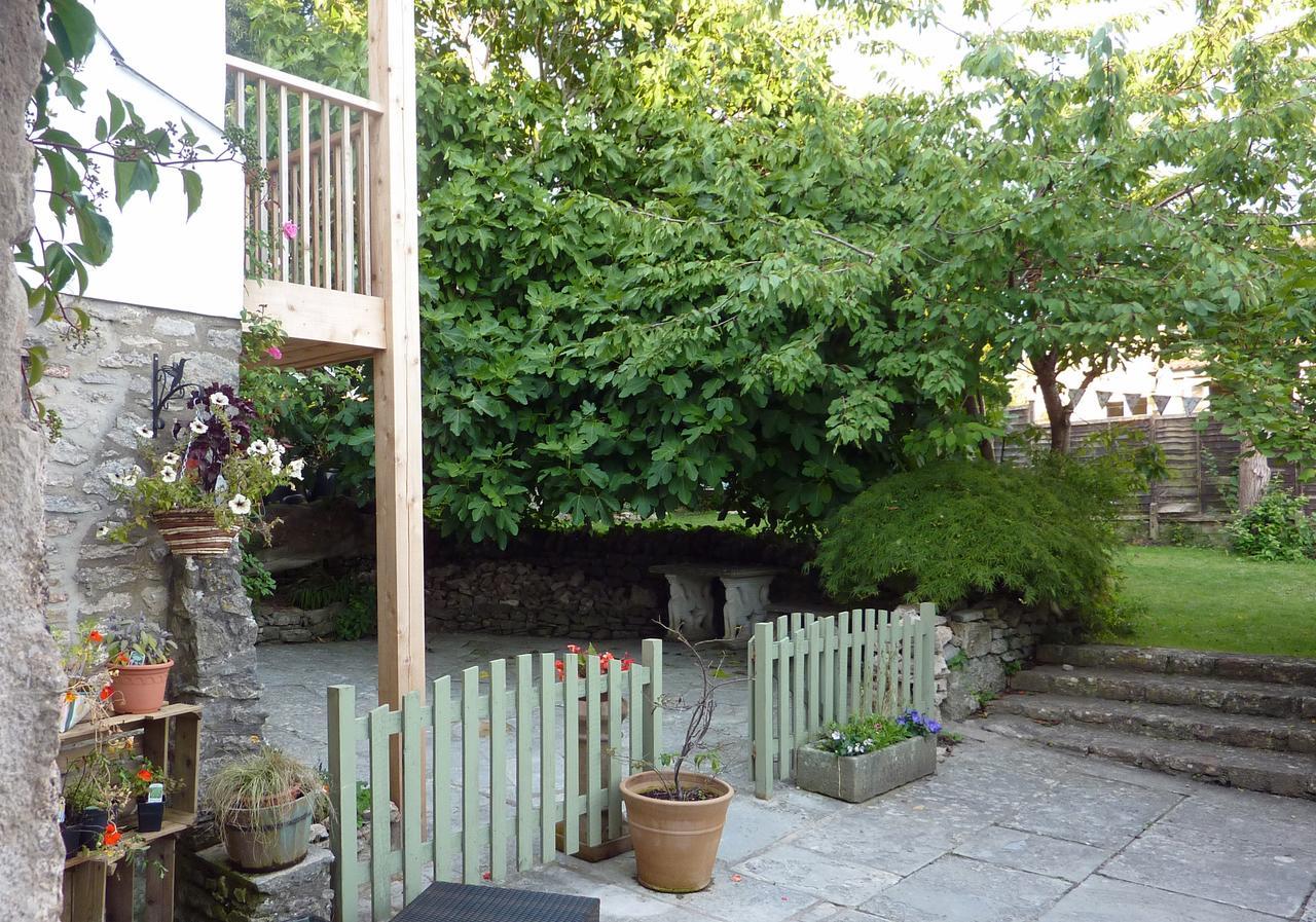 Westbury Cross House Bed & Breakfast ภายนอก รูปภาพ